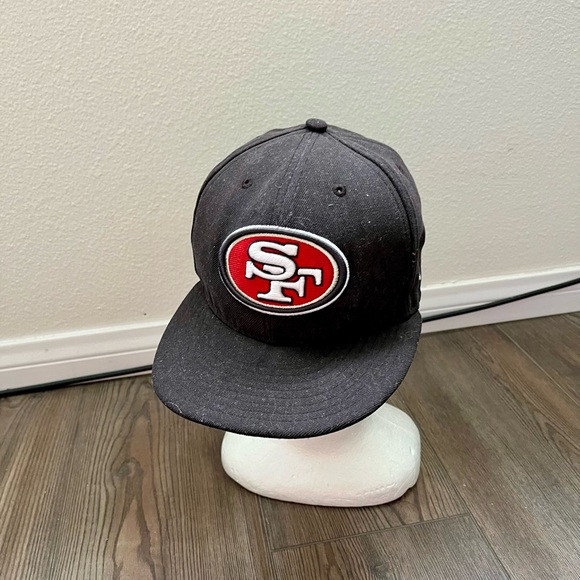 New Era Black NFL Logo Cap - Picture 1 of 9